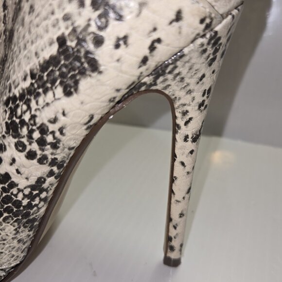 Steve Madden Waarner Women's Snakeskin Ultra High Stiletto Heel Mules Size 8.5 - Picture 8 of 13